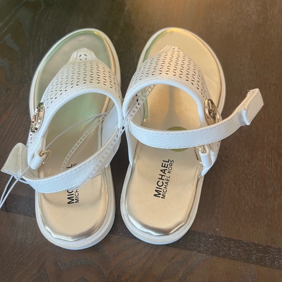 Michael Kors White and Gold Kids Sandals - Picture 4 of 4